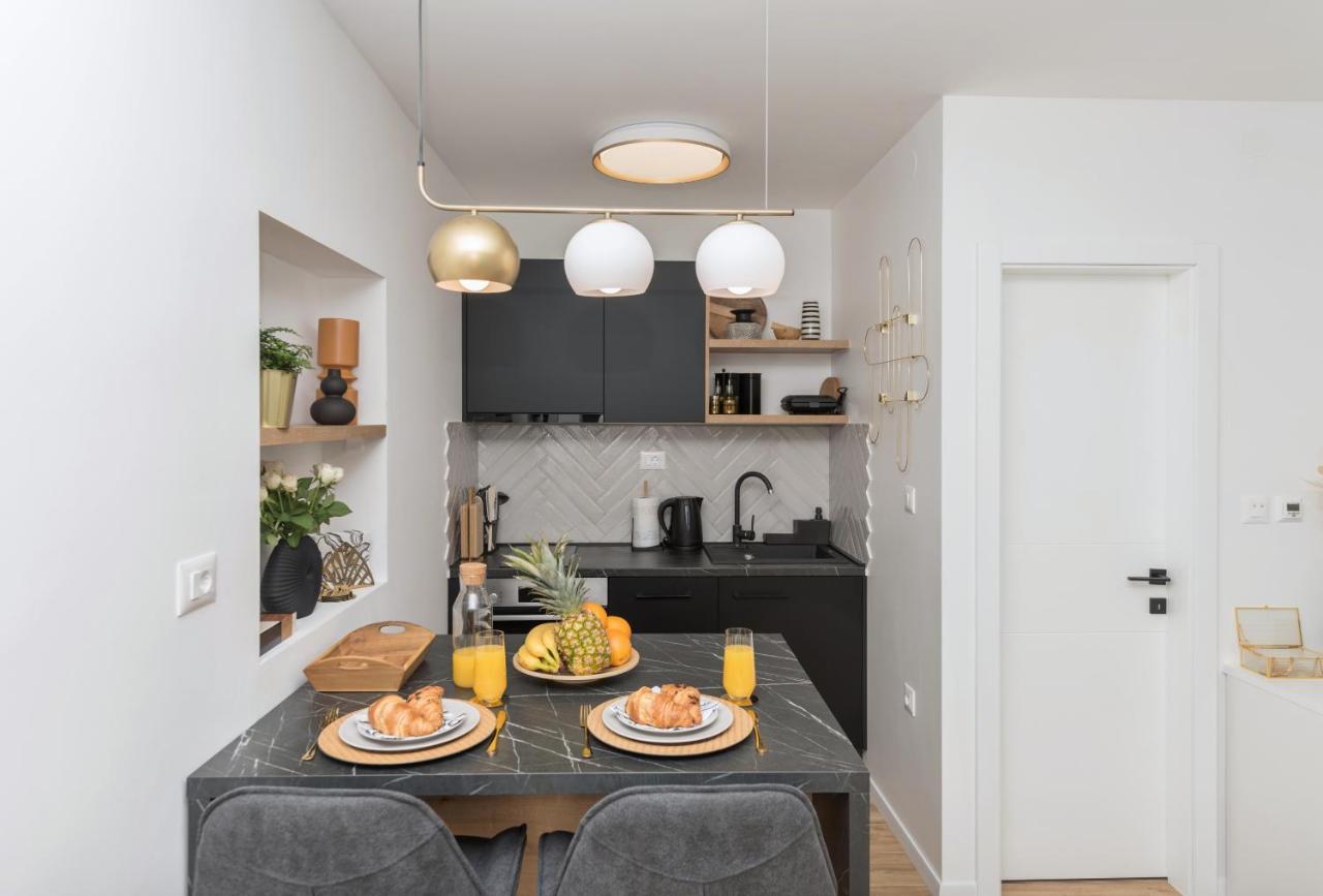 Studio Apartment Bianco, Near Beach, Free Parking, Wi-Fi Makarska Extérieur photo